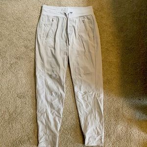 Athleta Womens cargo material joggers